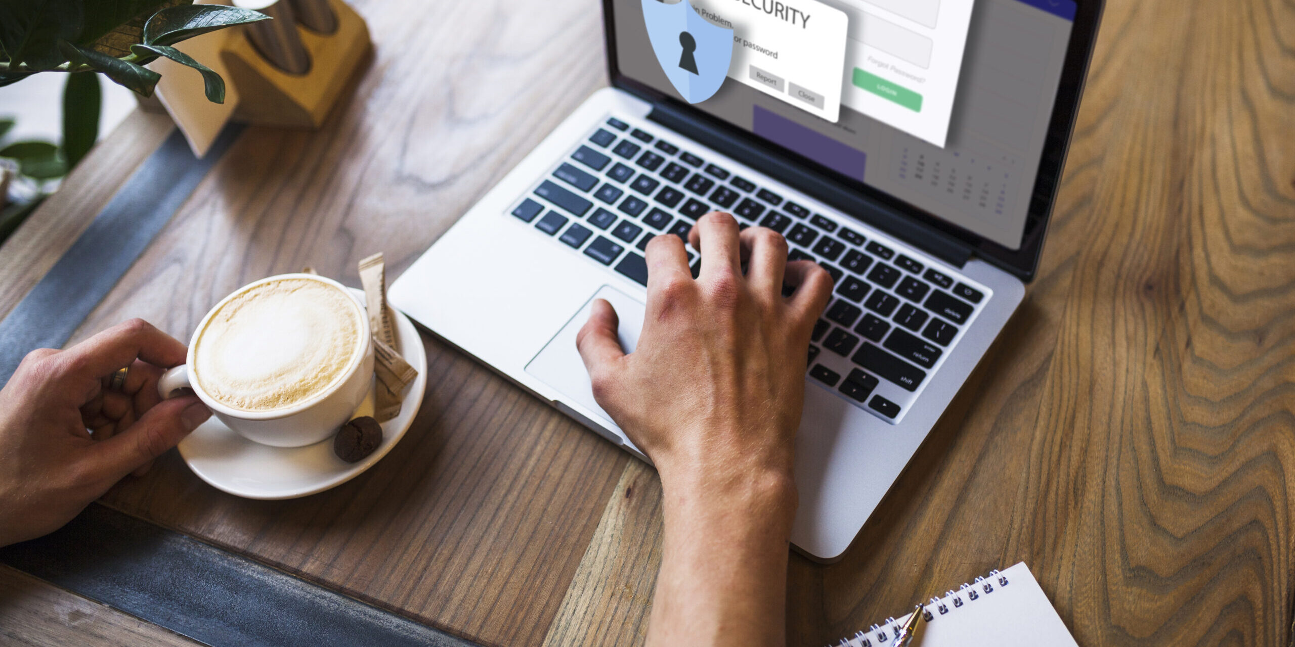 device-protected-by-cyber-security Redes sociales seguras